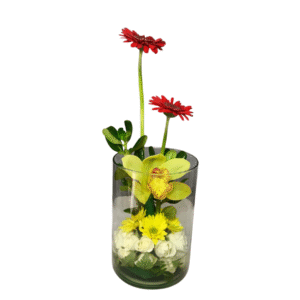 Arreglo Minimalista en Florero de Vidrio