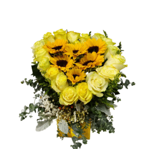 Arreglo Corazón de Girasoles y Rosas Amarillas